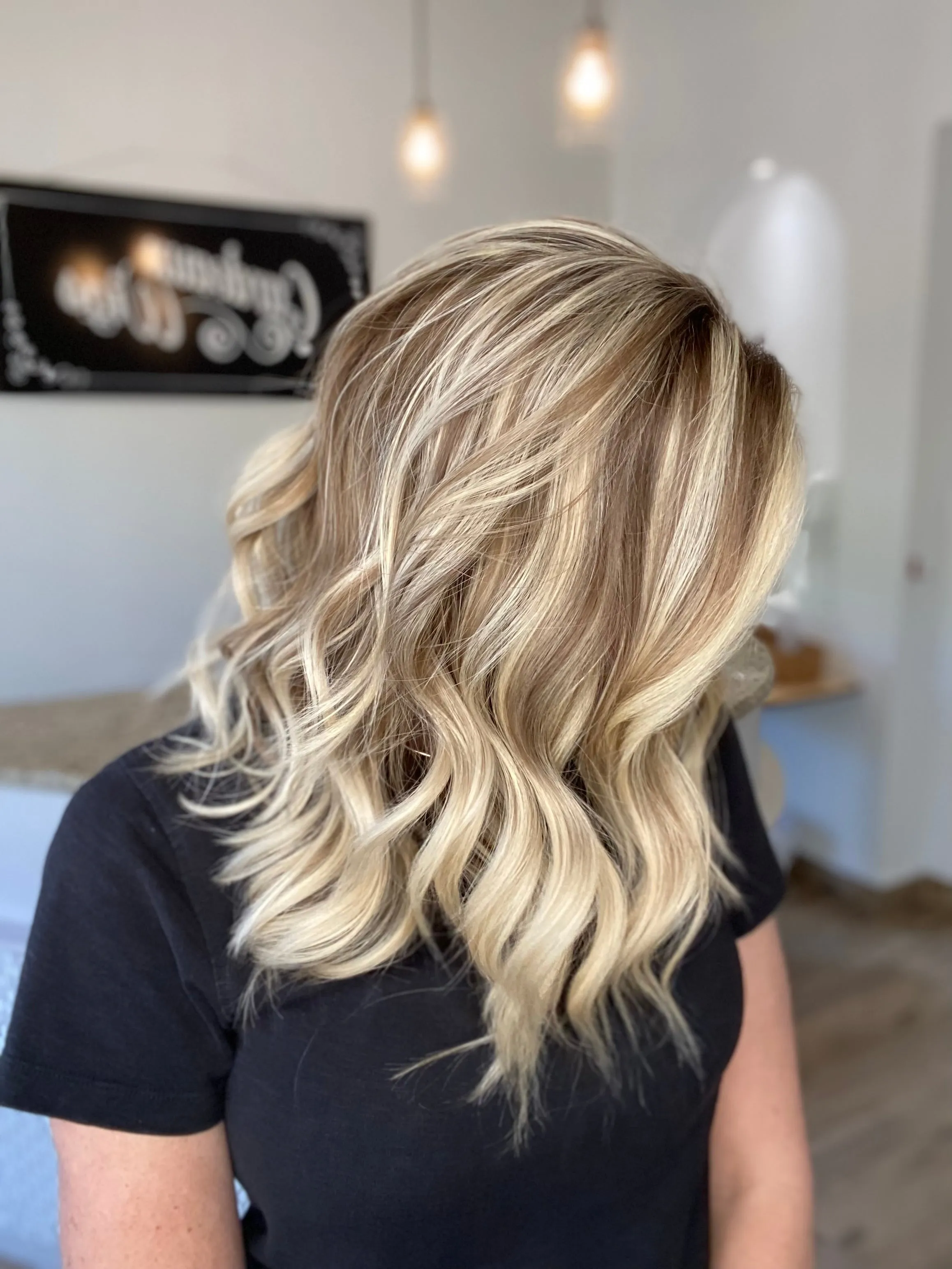 # 8255 GARDEAUX DELUXE MONO TOP WIG (SMALL CAP)