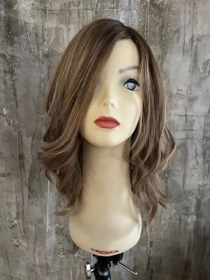 100% EUROPEAN PROCESSED HUMAN HAIR 18" ASHY BLOND WITH DARK ROOTS