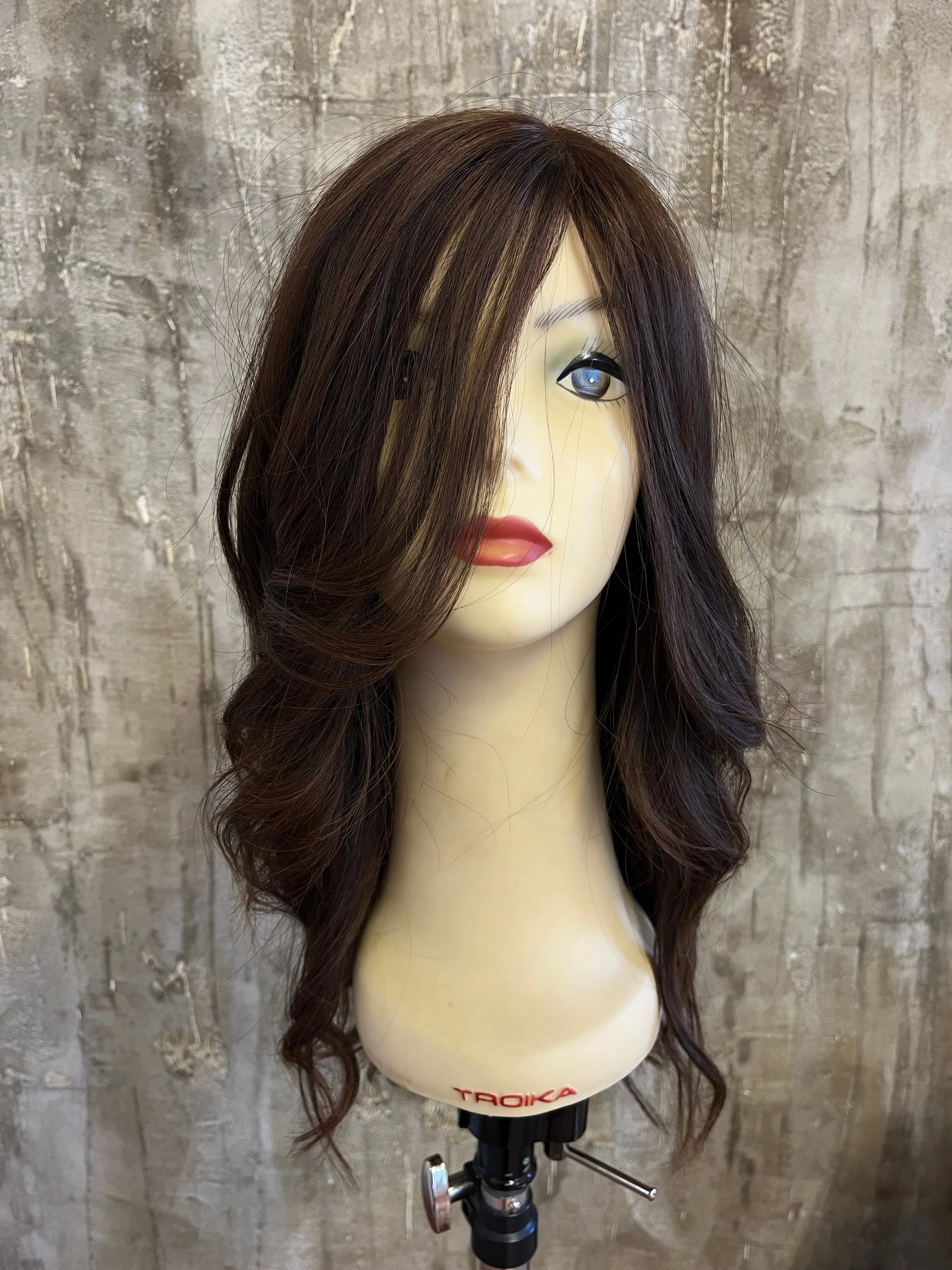 100% EUROPEAN PROCESSED HUMAN HAIR 22" BROWN