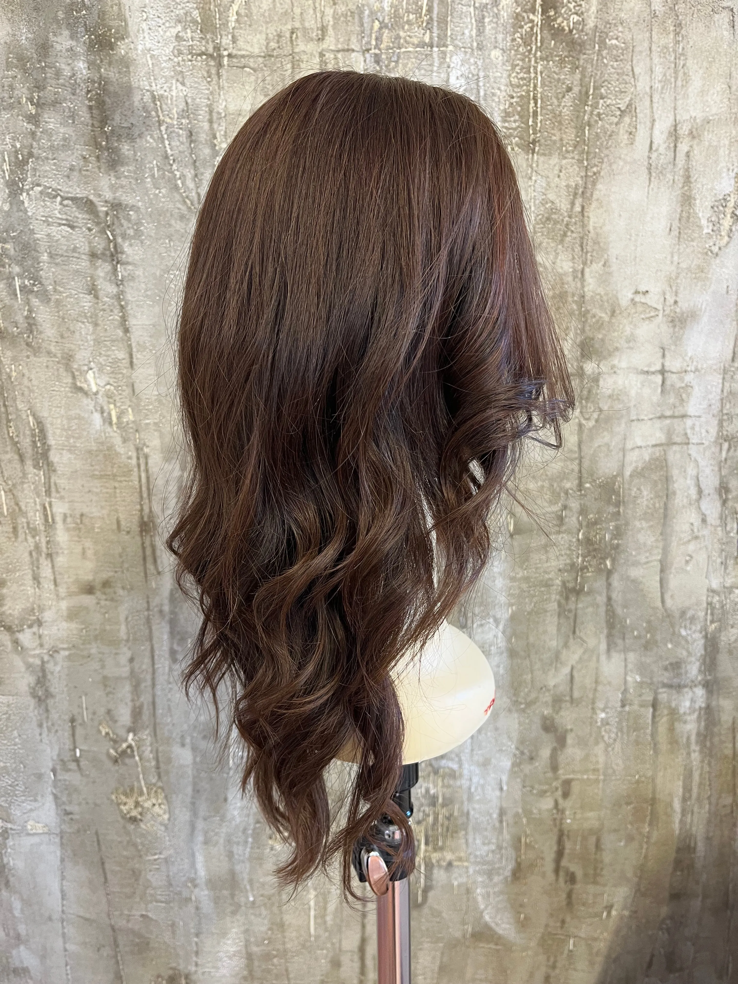 100% EUROPEAN PROCESSED HUMAN HAIR 22" BROWN
