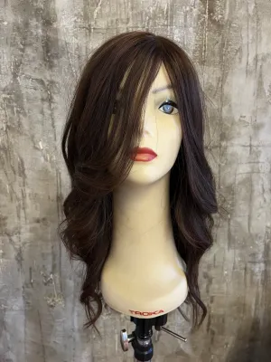 100% EUROPEAN PROCESSED HUMAN HAIR 22" BROWN