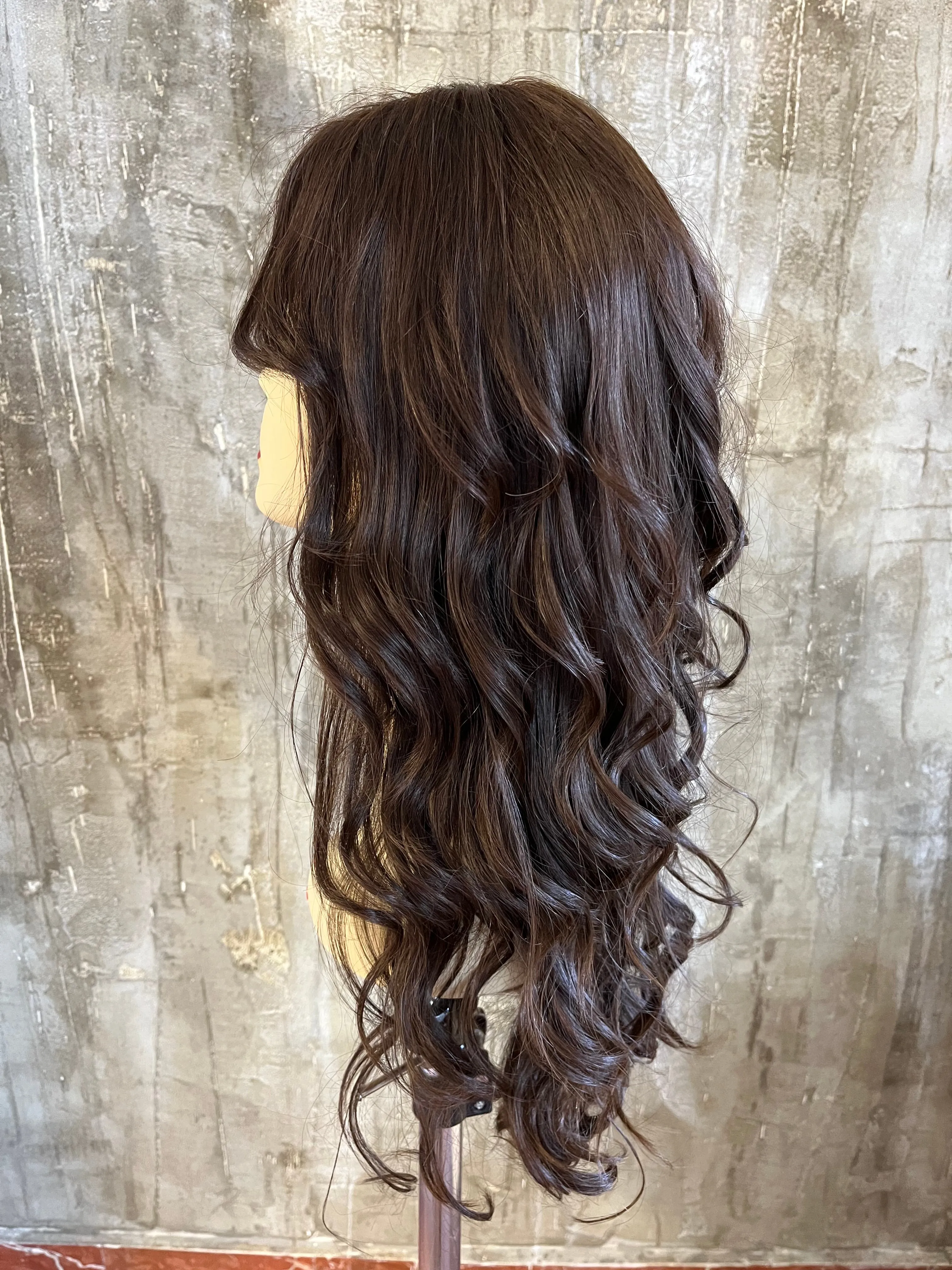 100% EUROPEAN PROCESSED HUMAN HAIR 24" BROWN
