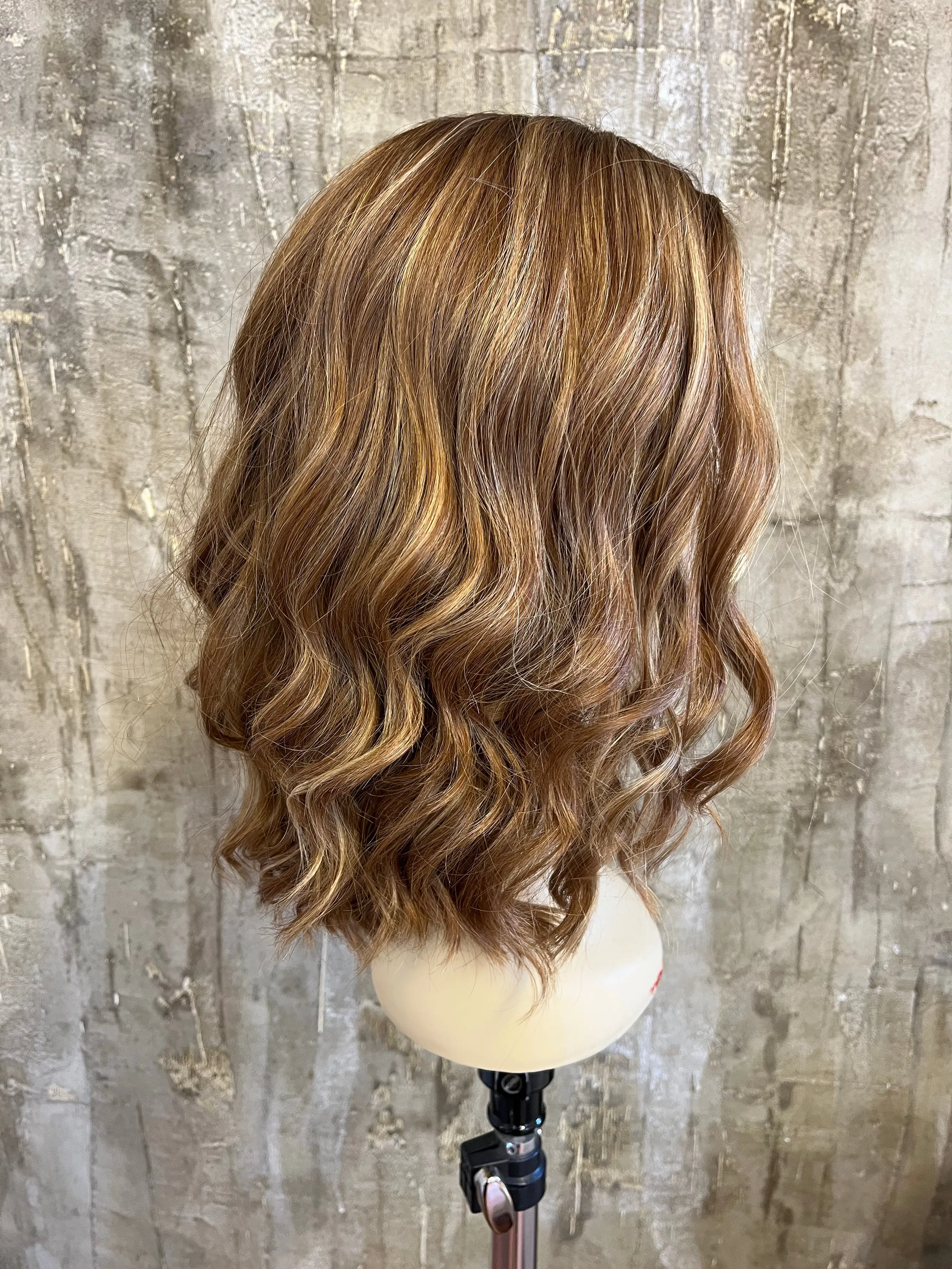 100% EUROPEAN VIRGIN HUMAN HAIR 18" STRAWBERRY BLOND